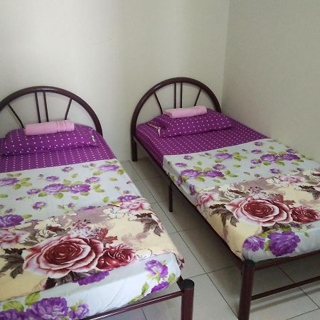 Sarinas Homestay 仙本那 外观 照片