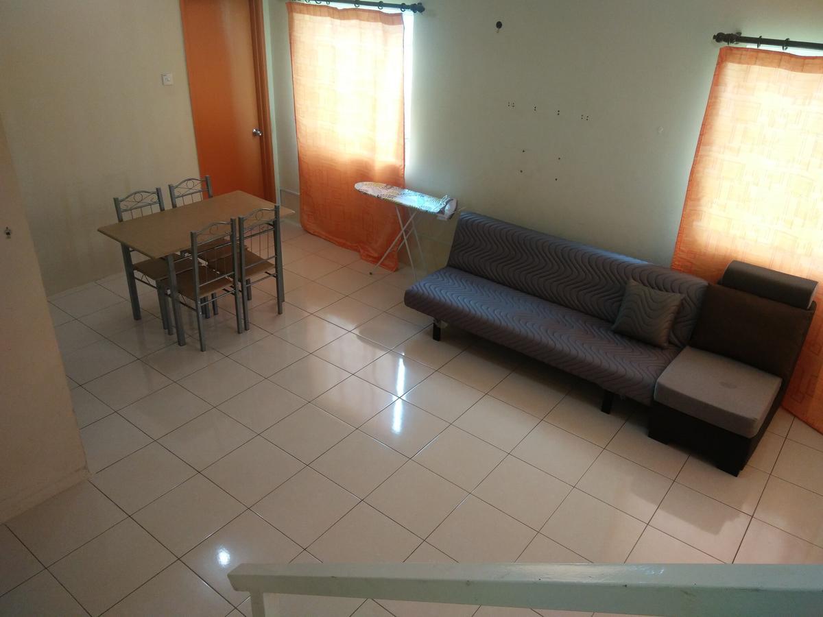 Sarinas Homestay 仙本那 外观 照片